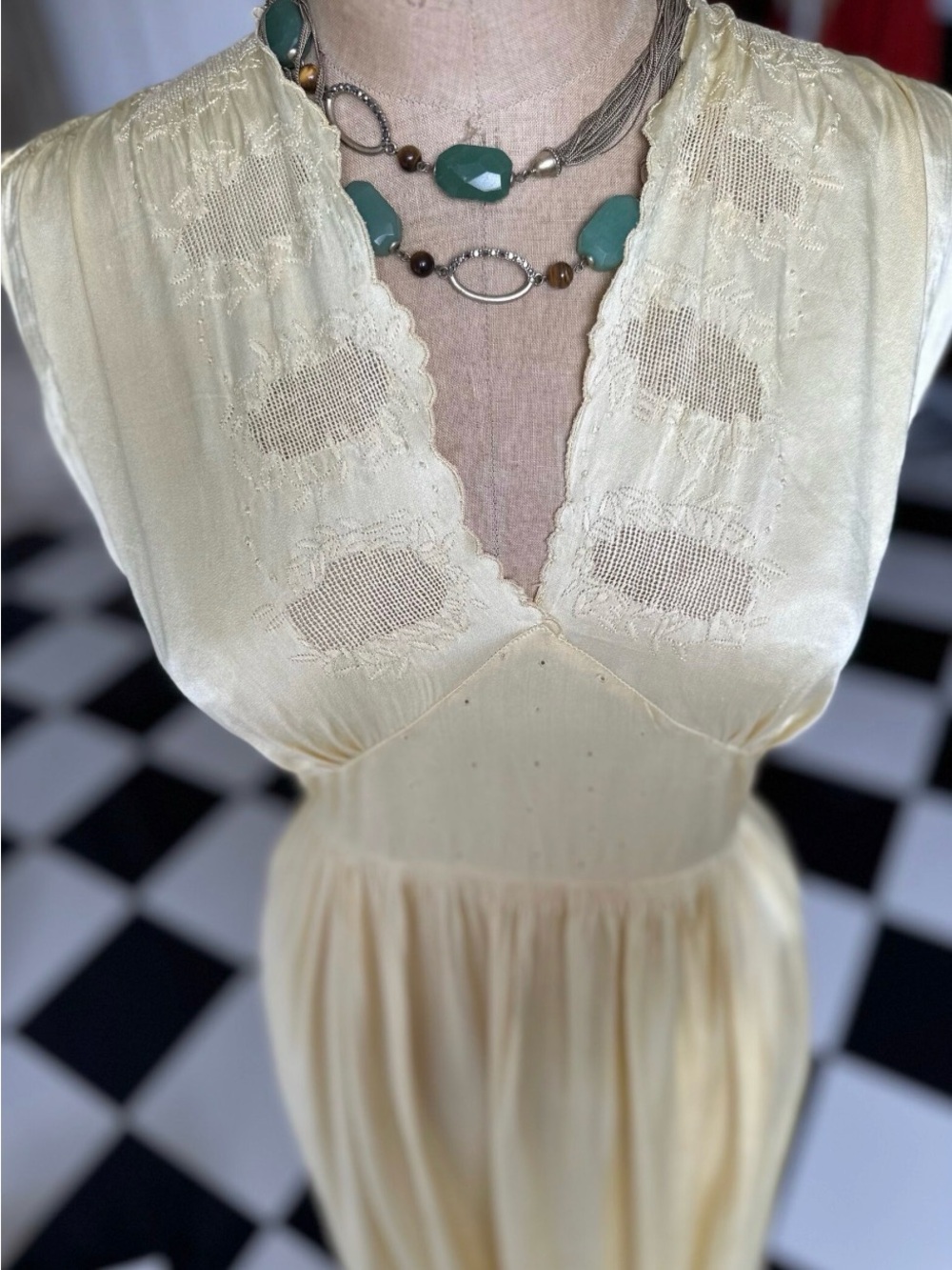 Antique Vintage Elegant 1940’s Cream Yellow V-Neck Maxi Silk Slip Dress - Picture 5 of 10